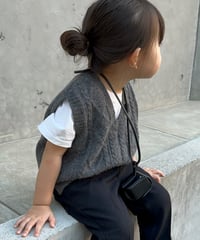 basic knit  vest