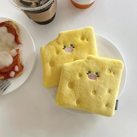 ノーズワークトイ　チーズ