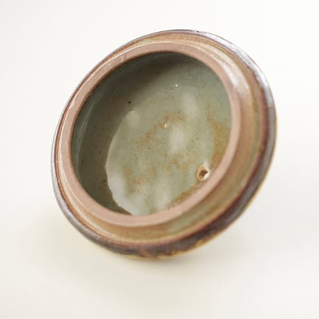 Pot /  Lion
