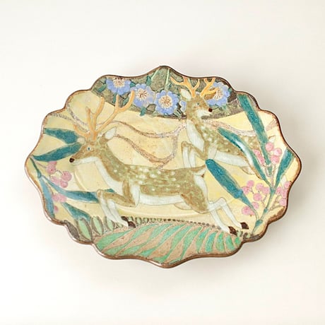 Oval plate L / The wind of the deer blow