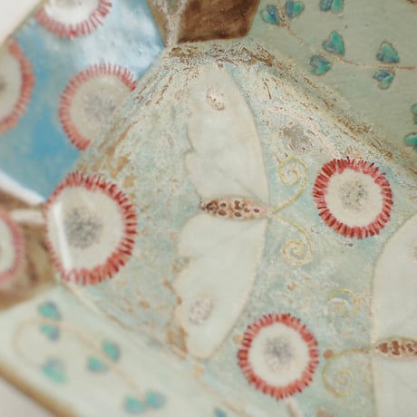 Octogonal plate / butterfly