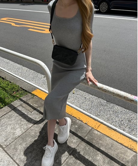 タイトスリットワンピ gray