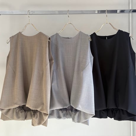 【MARGAUX VINTAGE】バルーンヘムノースリーブブラウス　26056