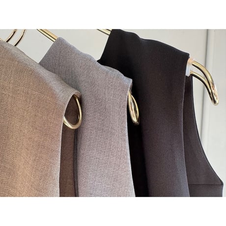 【MARGAUX VINTAGE】バルーンヘムノースリーブブラウス　26056