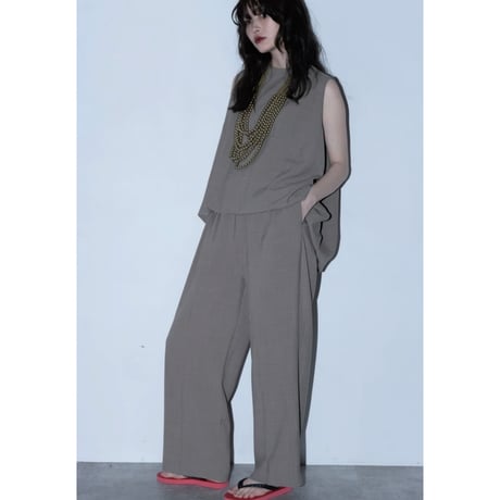 【MARGAUX VINTAGE】バルーンヘムノースリーブブラウス　26056