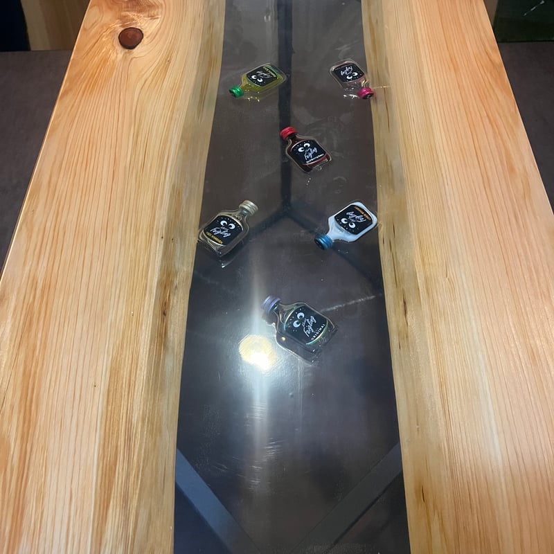 吉野杉 アートレジンテーブル | ENERGY