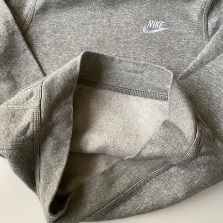 (140)NIKE GRAY HOODIE