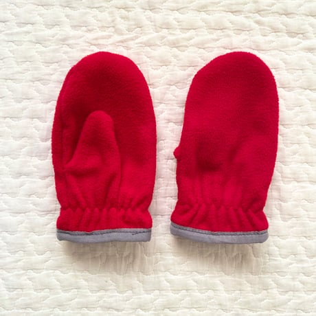 (toddler)OLD NAVY WINTER HAT & GLOVES RED