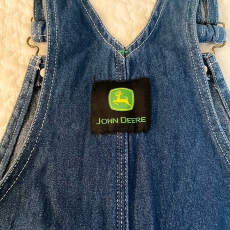 (120)JOHN DEER OVER ALLS