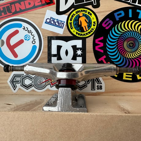 VENTURE TRUCK 5.2 LOW