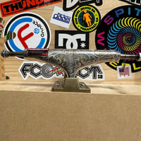 THUNDER TRUCK148