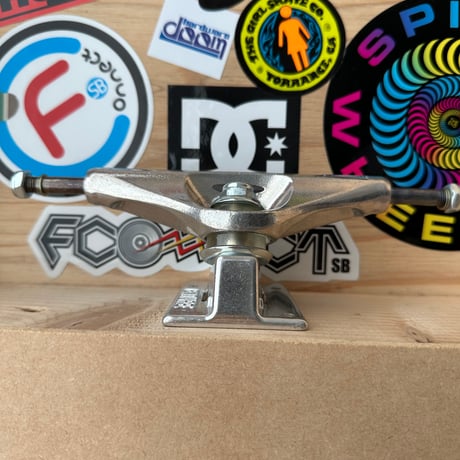 VENTURE TRUCK 5.2 HI