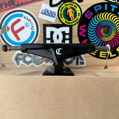 VENTURE TRUCK 5.2 LOW