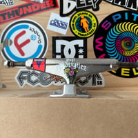 VENTURE TRUCK 5.2 LOW