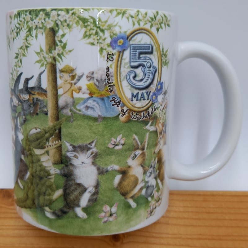 ダヤン にゃんスリー マグカップ 5月 | 秀和美術本店 わちふぃーるど