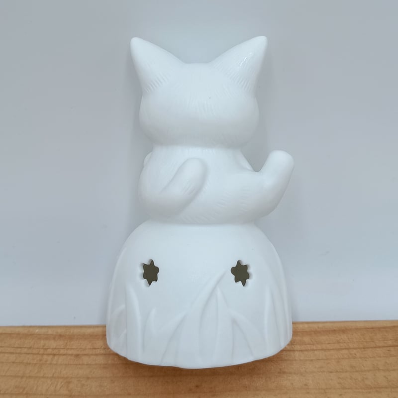 ダヤン 白磁 ミニランプ 僕、迷子 | 秀和美術本店 わちふぃーるど 取扱店