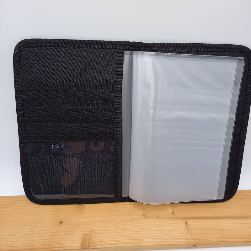 ダヤン マルチケース にゃんキュー | 秀和美術本店 わちふぃーるど 取扱店