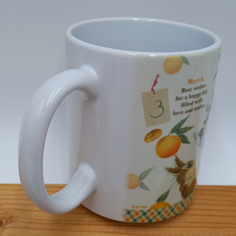 ダヤン にゃんスリー マグカップ 3月 | 秀和美術本店 わちふぃーるど
