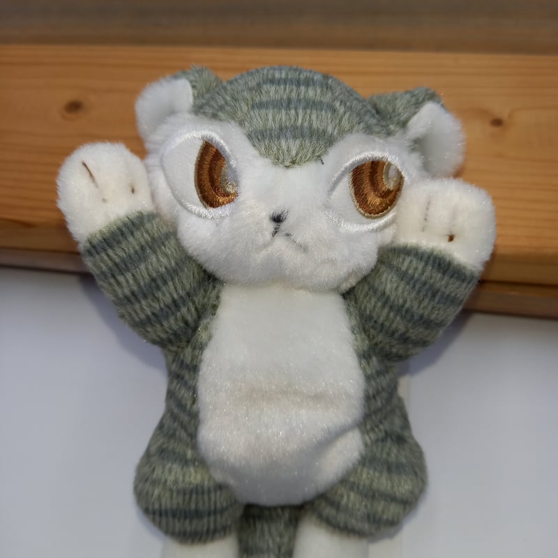 ダヤン クタクタ ぬいぐるみ キーホルダー 灰 | 秀和美術本店 わ