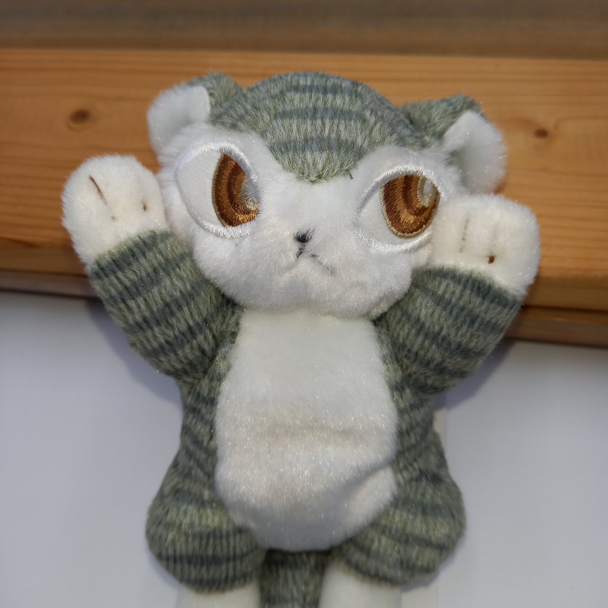 ダヤン クタクタ ぬいぐるみ キーホルダー 灰 | 秀和美術本店 わちふぃ