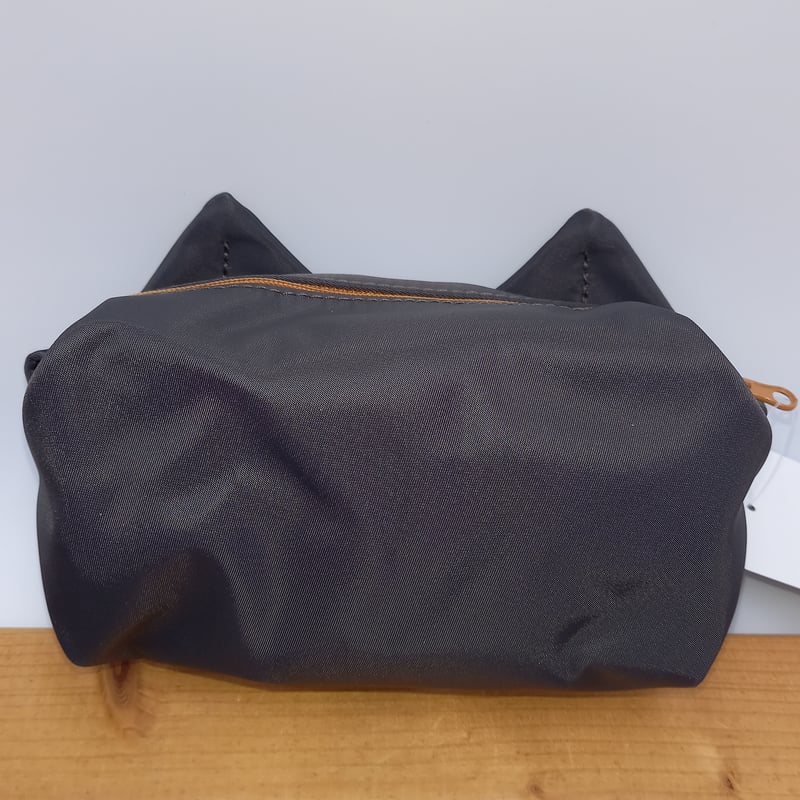 美品✨わちふぃーるど ダヤン　2ポケットショルダーバッグ　猫　大容量　黒 ダヤン 2WAY 猫ポーチ 黒 | 秀和美術本店 わちふぃーるど 取扱店