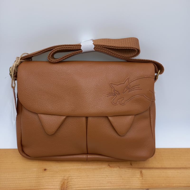 ダヤン 猫耳 レザー ミニ ショルダーバッグ 茶 | 秀和美術本店 わちふ