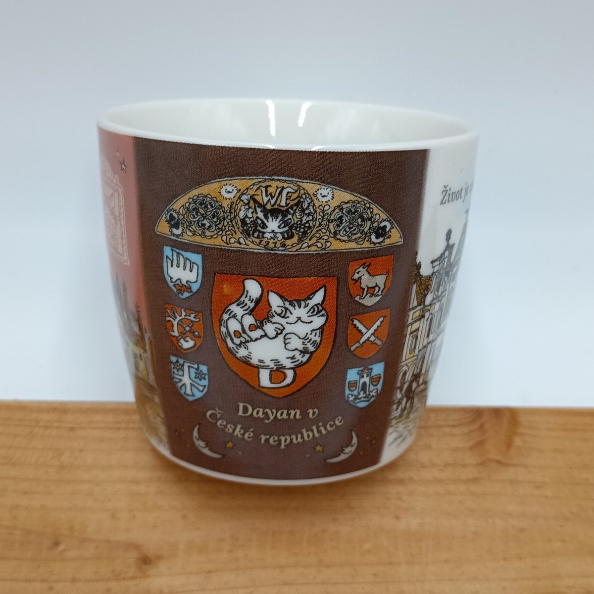 ダヤン 木蓋付 マグカップ チョコスケッチ | 秀和美術本店 わちふぃー