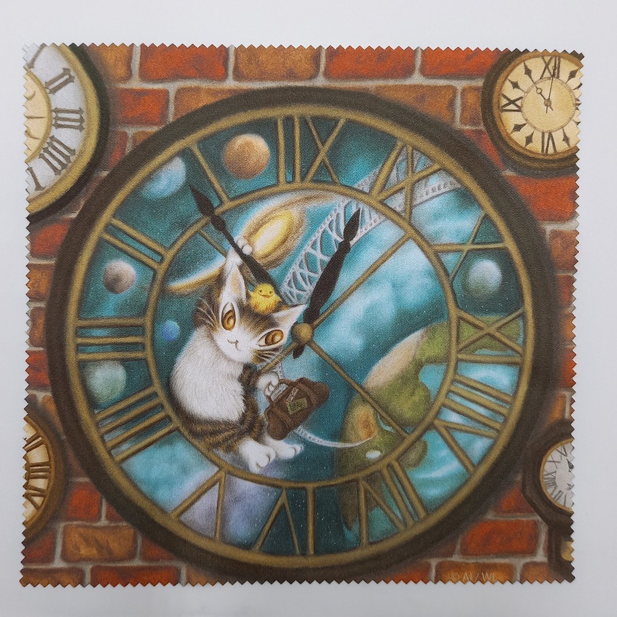 ダヤン メガネ拭き 逆さま大時計 | 秀和美術本店 わちふぃーるど 取扱店