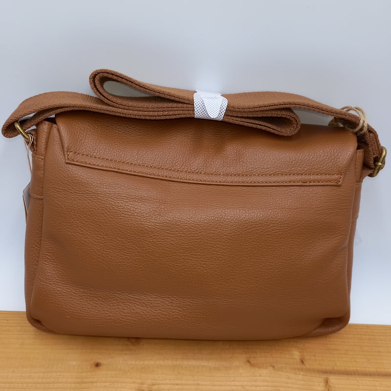 ダヤン 猫耳 レザー ミニ ショルダーバッグ 茶 | 秀和美術本店 わちふ