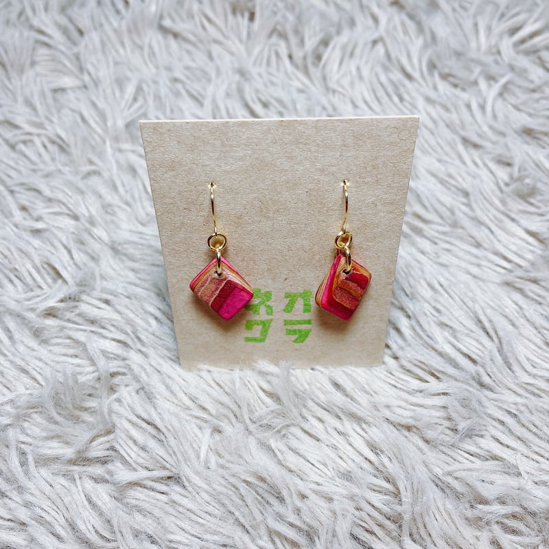 積み革】本革ピアス | neoclassic