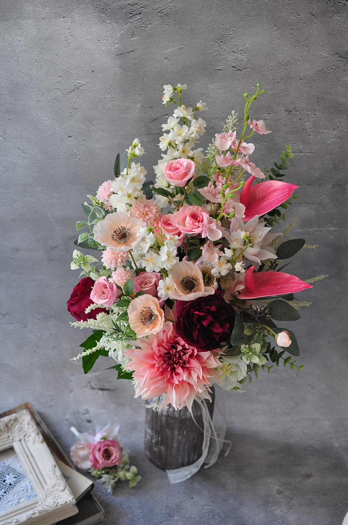 アーティフィシャルフラワー　ブライダルブーケ 再販10以上🍀ウェディングブーケ アーティフィシャルフラワー