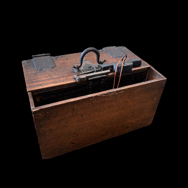 銭箱 幕末 文久2年 | 古物屋次元 オンラインショップ