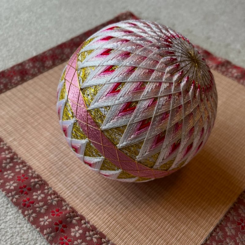 鶴岡御殿まり つくり手れいか | 猫と書