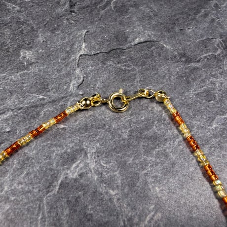 【霊視ナターシャオリジナル】古代樹の記憶・安らぎをもたらすネックレス【琥珀（バルト海産）】