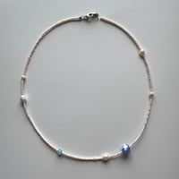 necklace / white