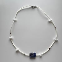 necklace / white×blue