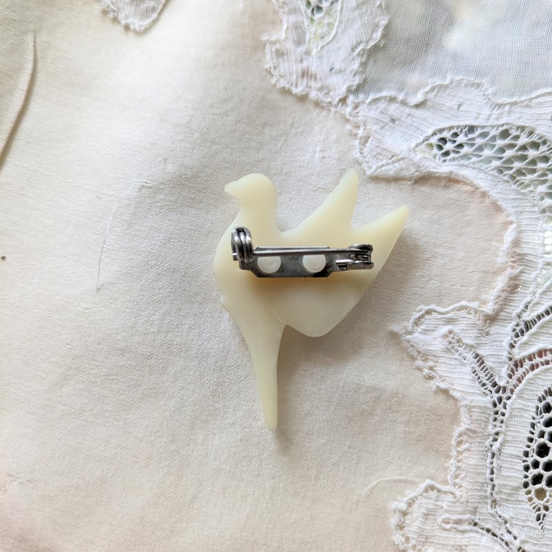 ヴィンテージのホワイトバードブローチ | Chocolat〜ショコラ〜