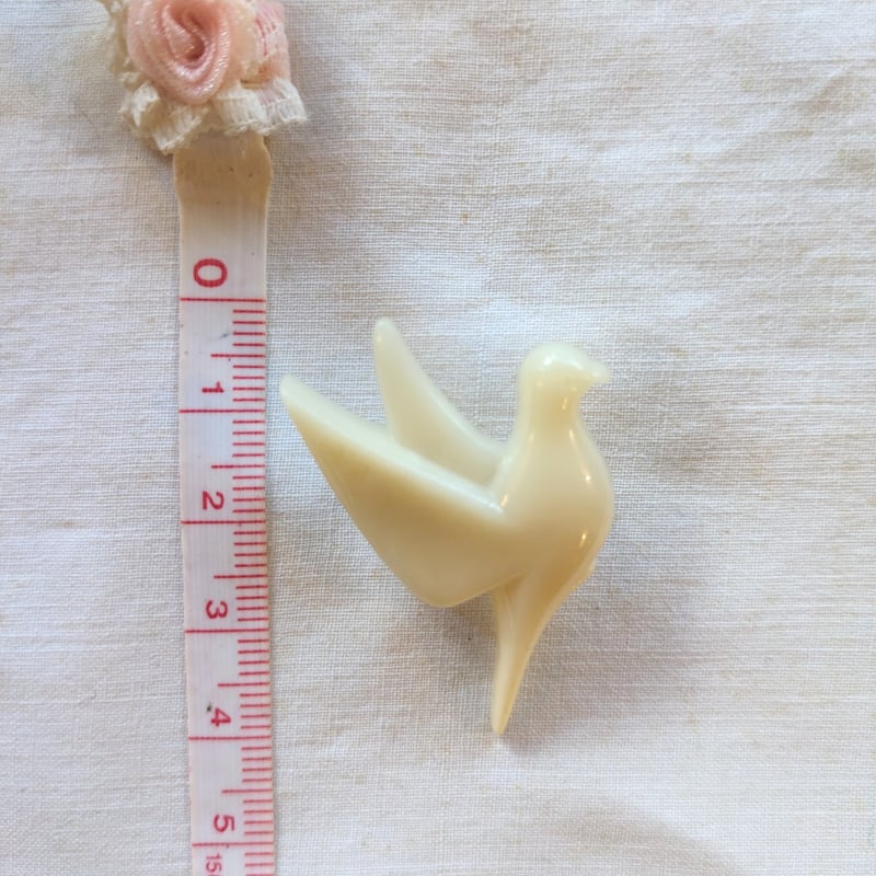 ヴィンテージのホワイトバードブローチ | Chocolat〜ショコラ〜