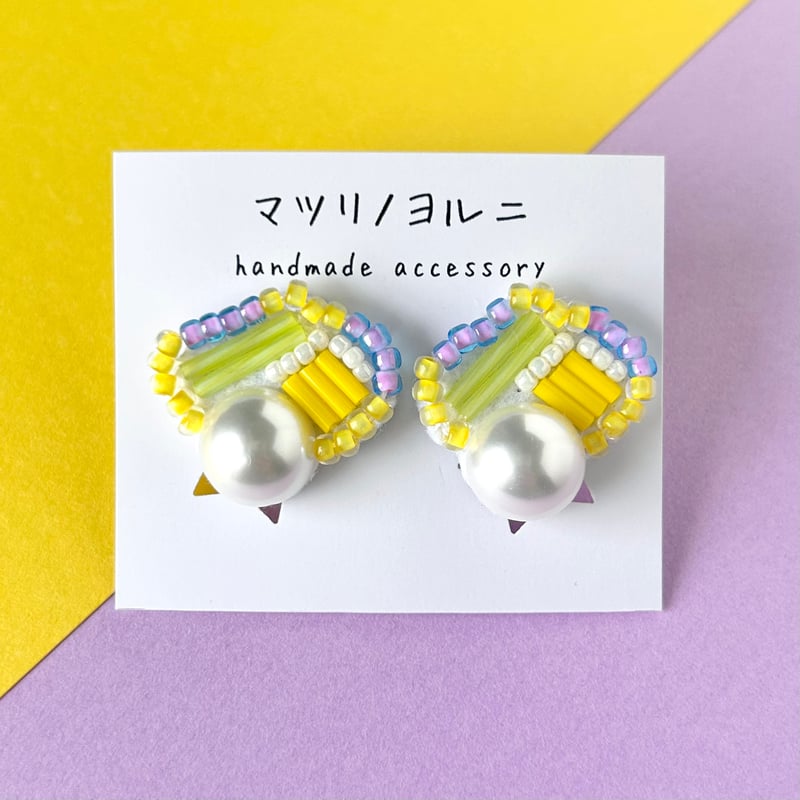 幾何学模様《ビーズ刺繍イヤリング》 | マツリノヨルニ