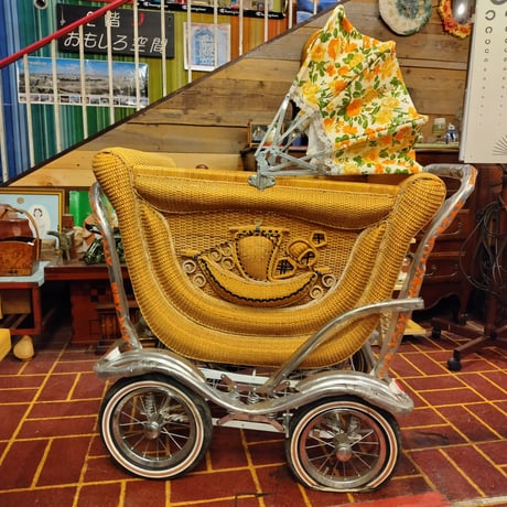年代物の乳母車 | REUSE DEPOT
