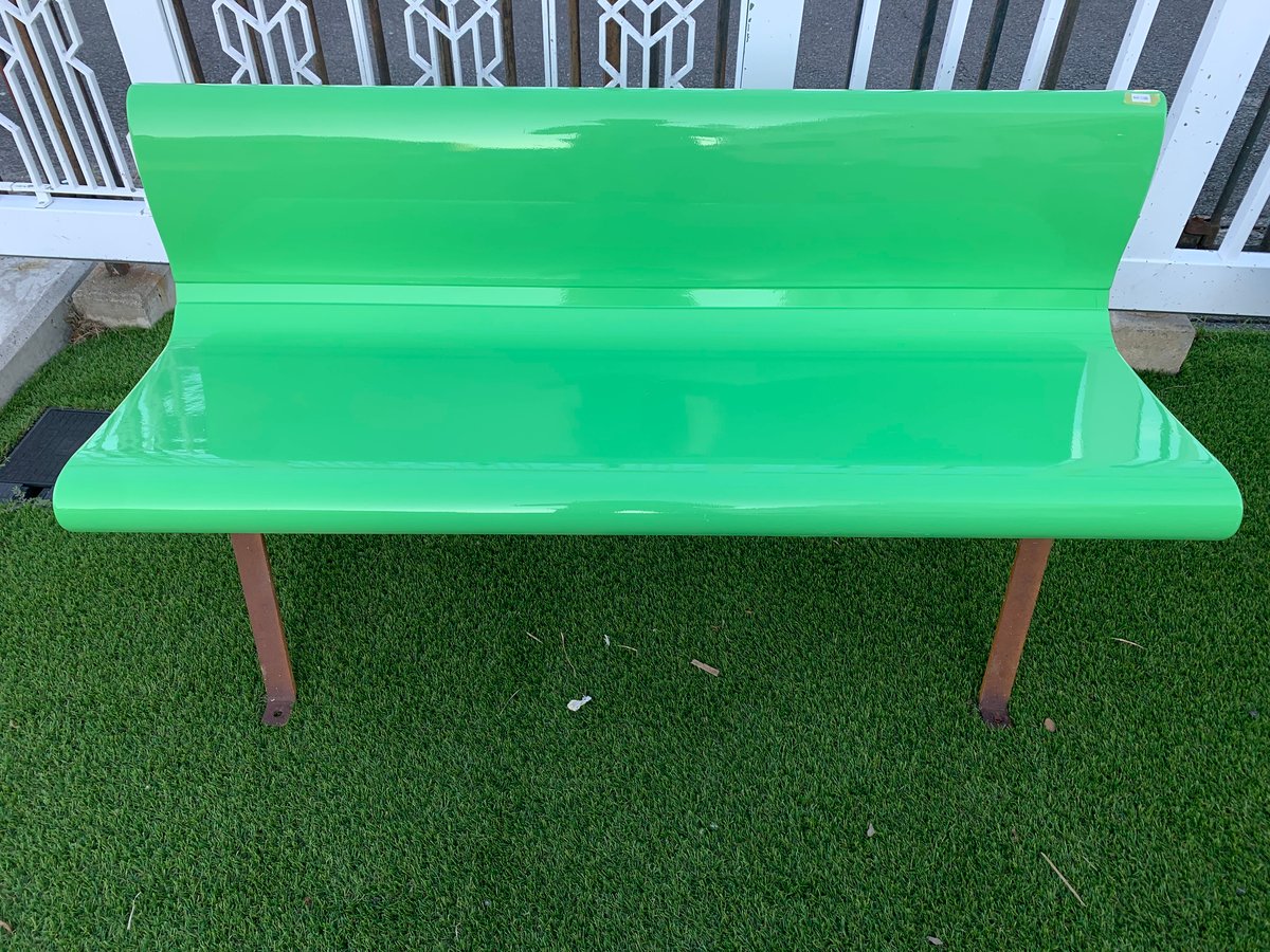 バス停風ドールベンチ