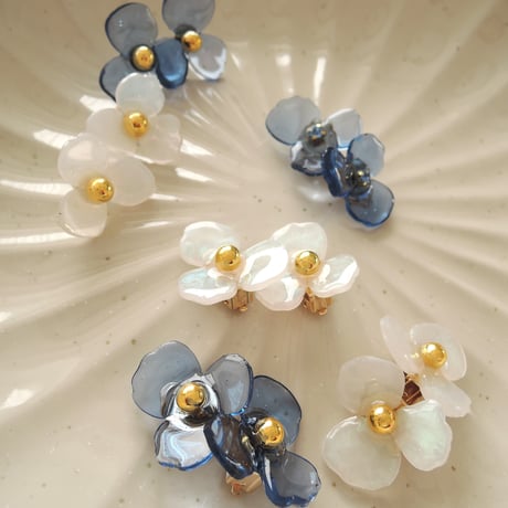 Lucky flowerのピアス_クリアピンク