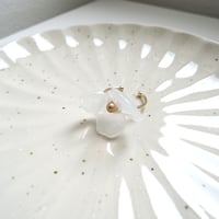 Lucky flowerのリング_シアーホワイト1