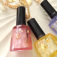 夜空のネイルボトルのバッグチャーム_pink