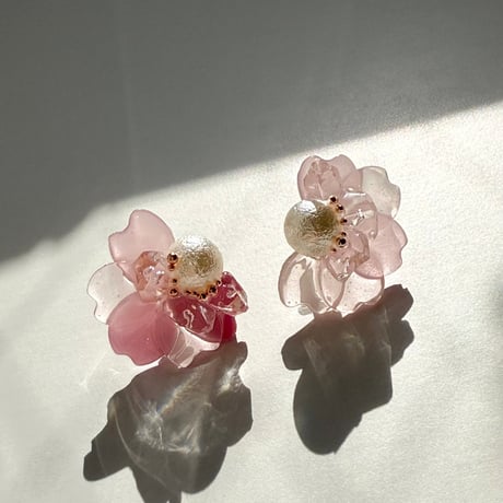 サクラの花びらのピアス_サージカルステンレス