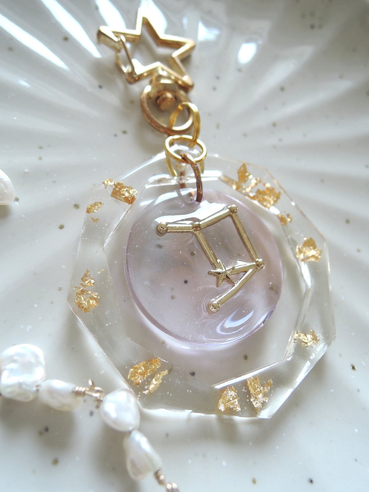 Happy SEIZAのキーホルダー_てんびん座_gold | initial U