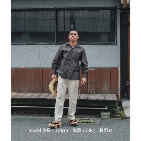 長袖開襟ストライプ　グレー