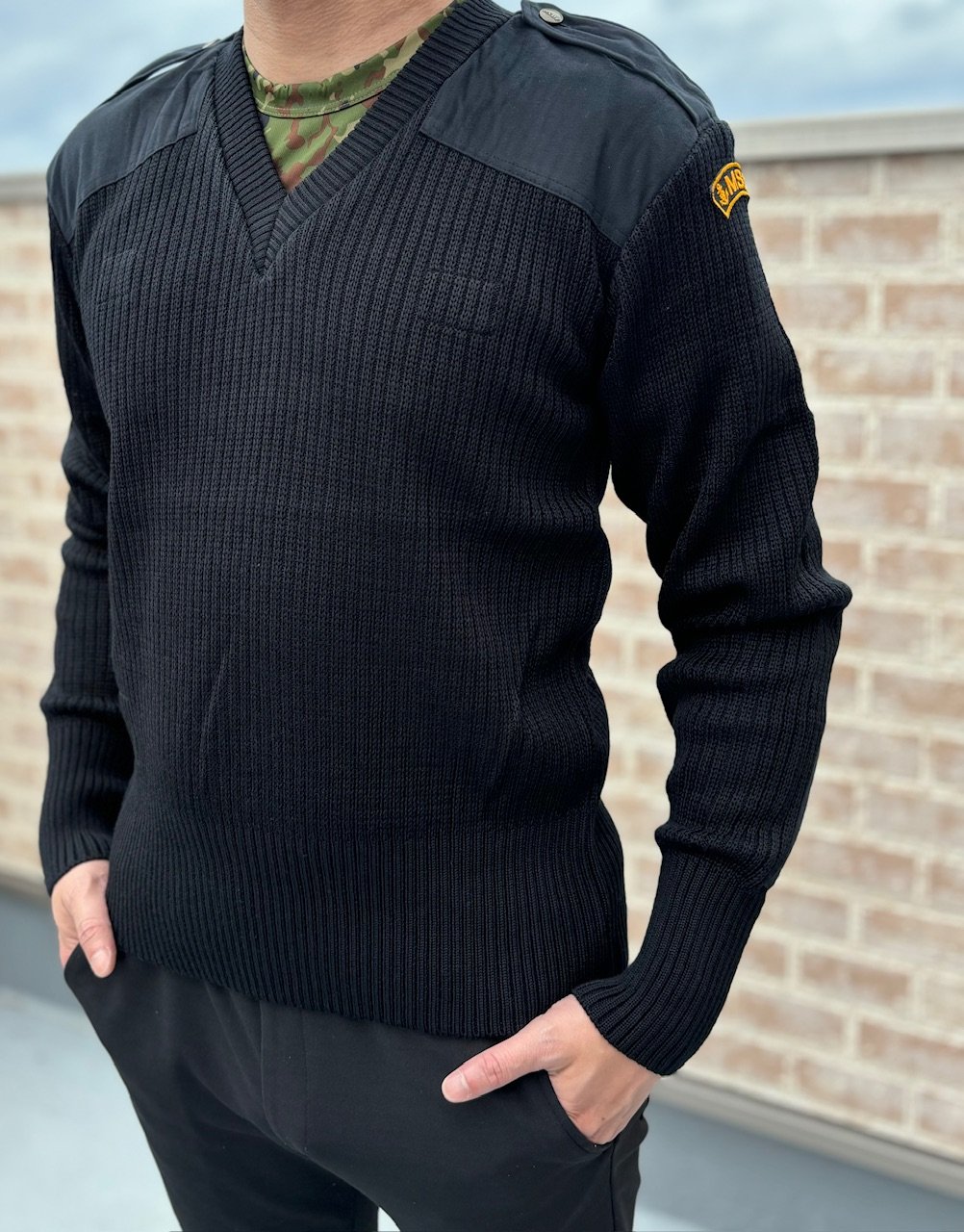 海上自衛隊　簡易セーター　Mサイズ 黒　宮地洋服店　ミヤジ　呉　江田島　佐世保 海上自衛隊セーター】ニット 制服 防寒 JMSDF V首 丸首 | S-Blue-JAPAN