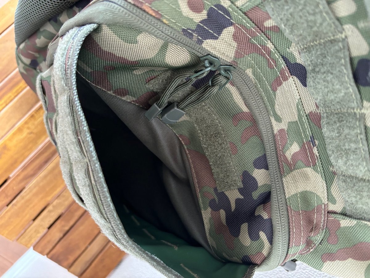 スツールデイパック】チェア付き 陸上自衛隊 登山 キャンプ スツールデイパック】チェア付き 陸上自衛隊 登山 キャンプ