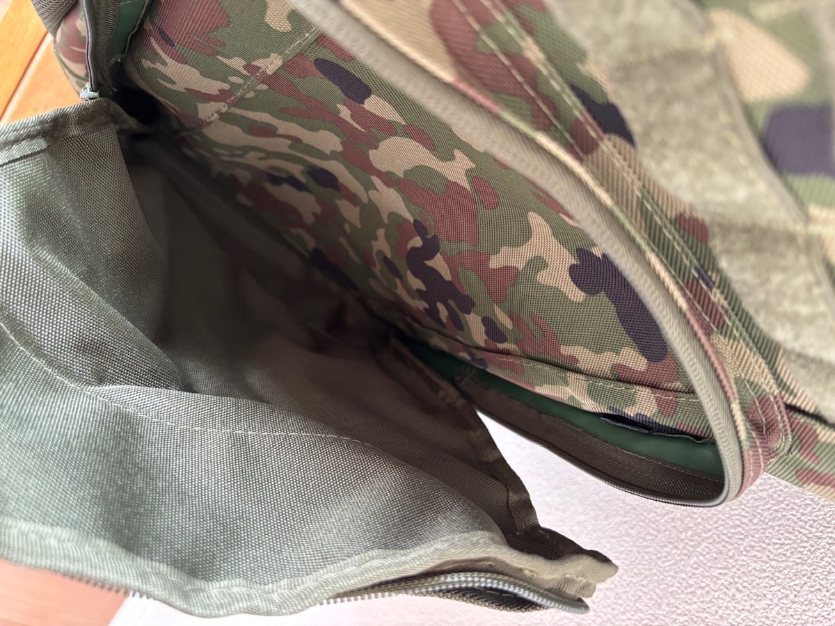 スツールデイパック】チェア付き 陸上自衛隊 登山 キャンプ スツールデイパック】チェア付き 陸上自衛隊 登山 キャンプ